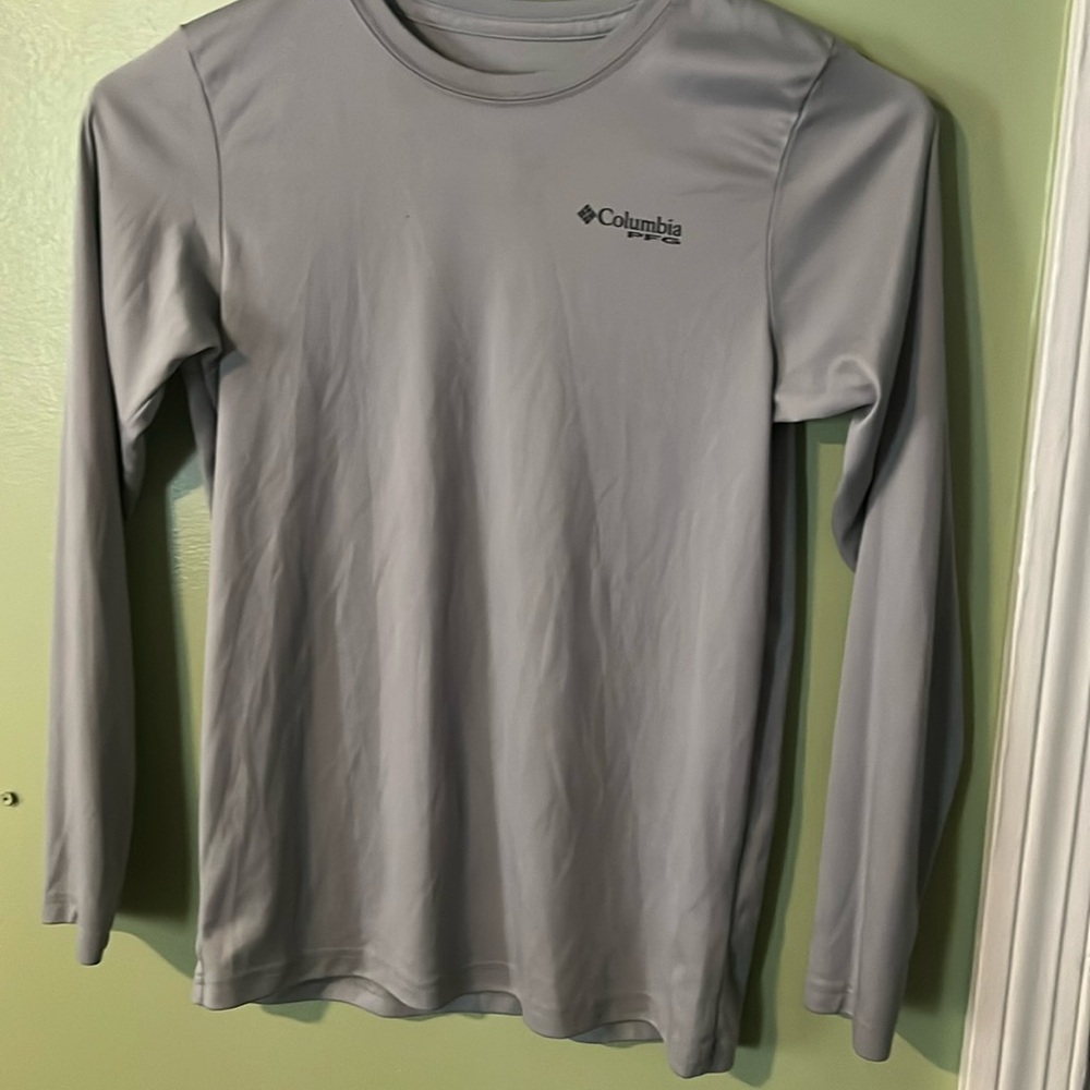 Columbia  long sleeve tee boys size M color grey